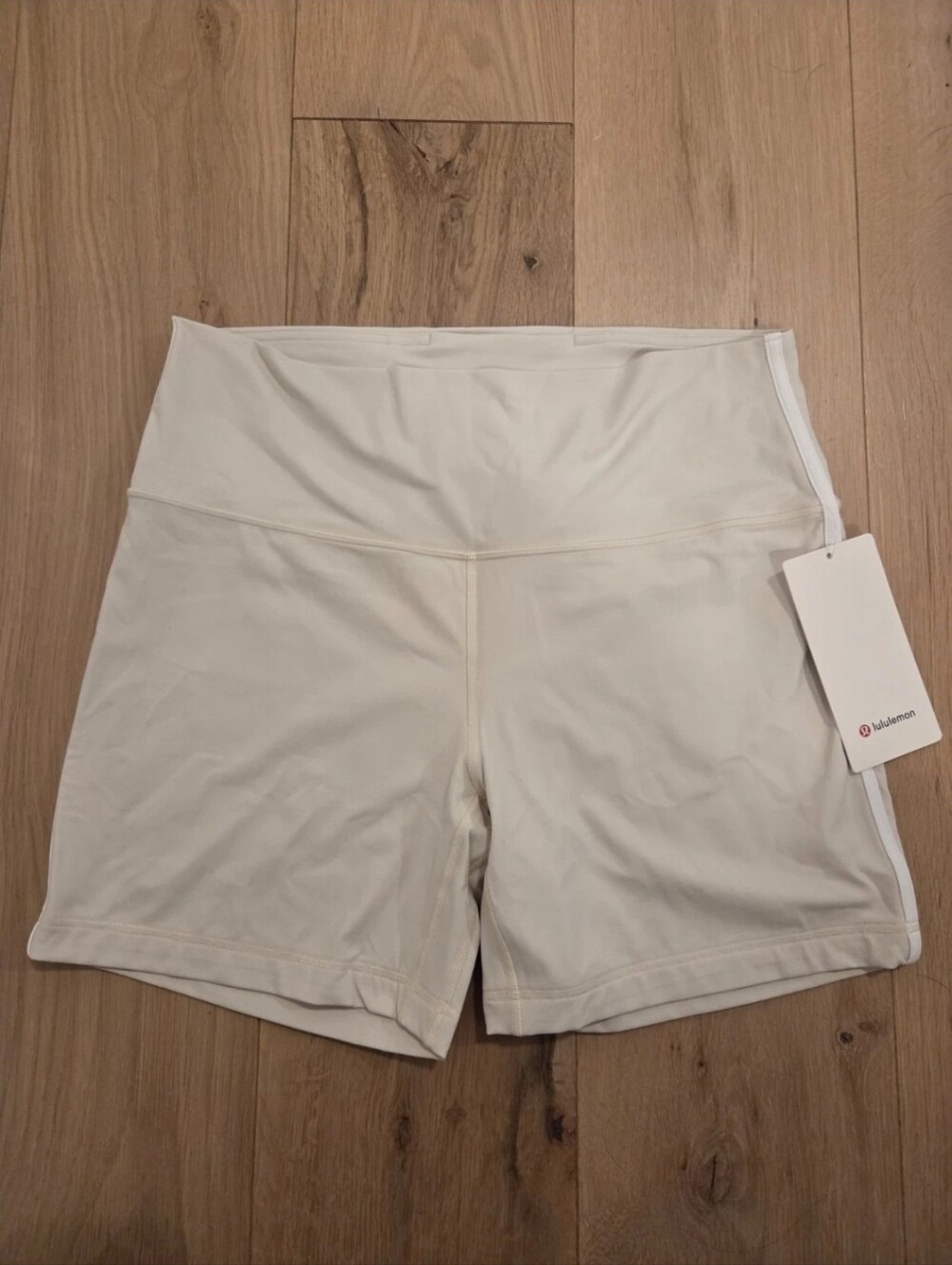 Lululemon Align High-Rise Side-Stripe Short 6" Size 14